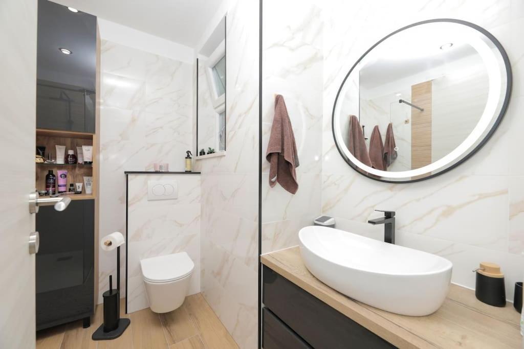 Tata Apartment Сплит Екстериор снимка